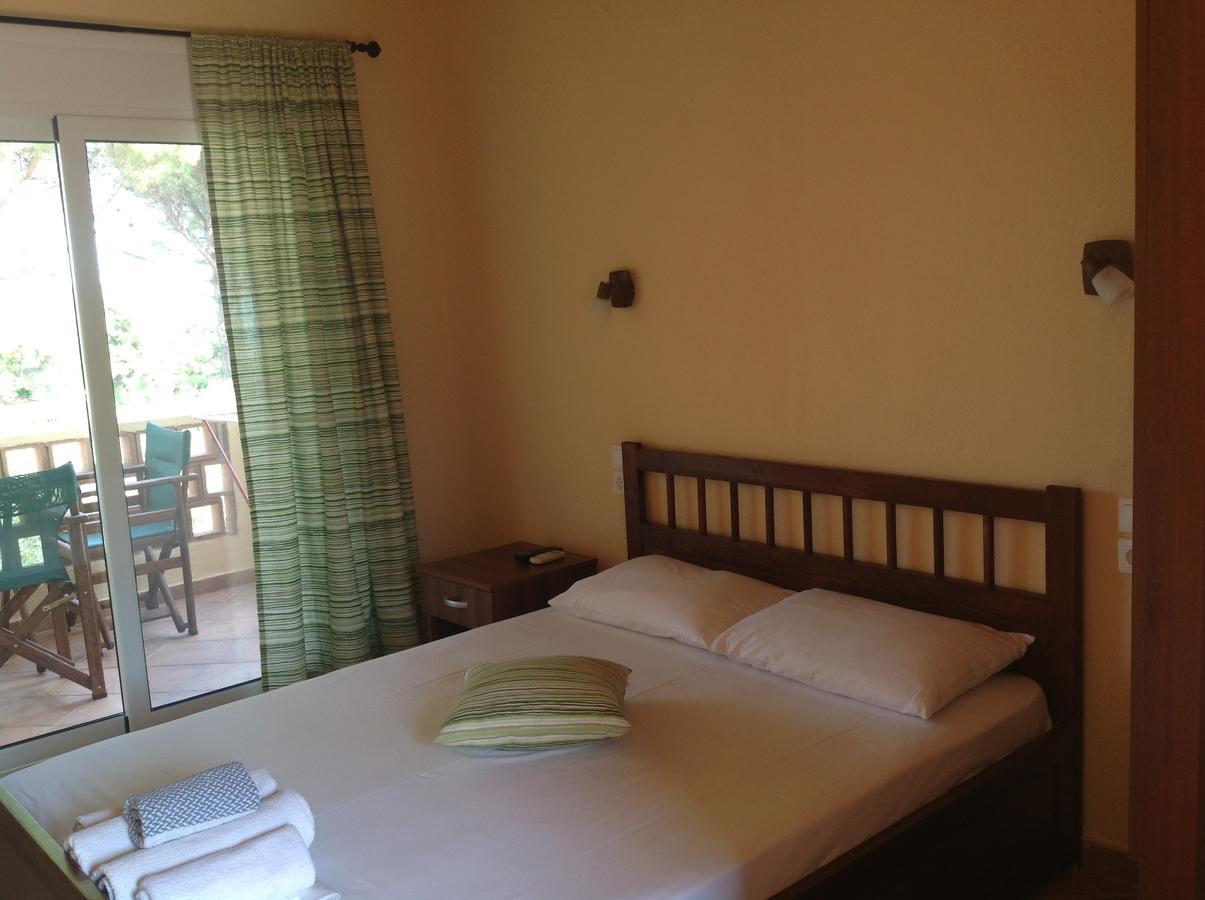 Elena Apartments Nikiti  Phòng bức ảnh